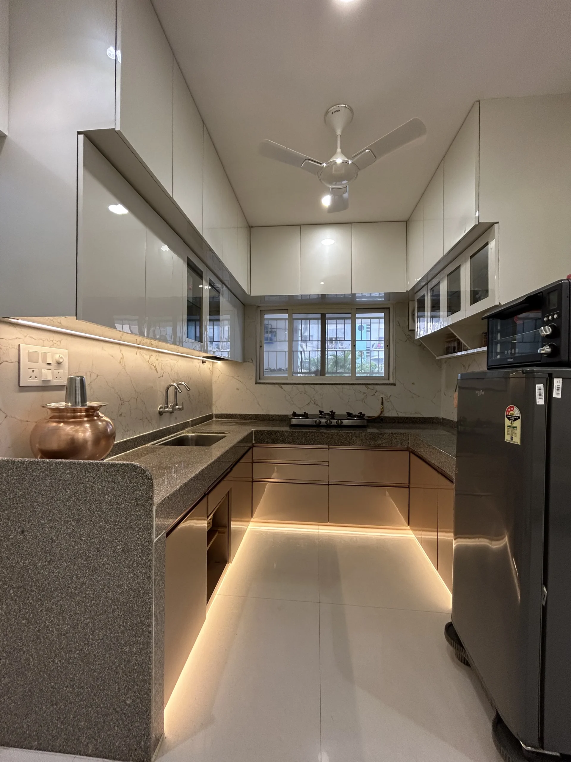 Contemporary Kitchen