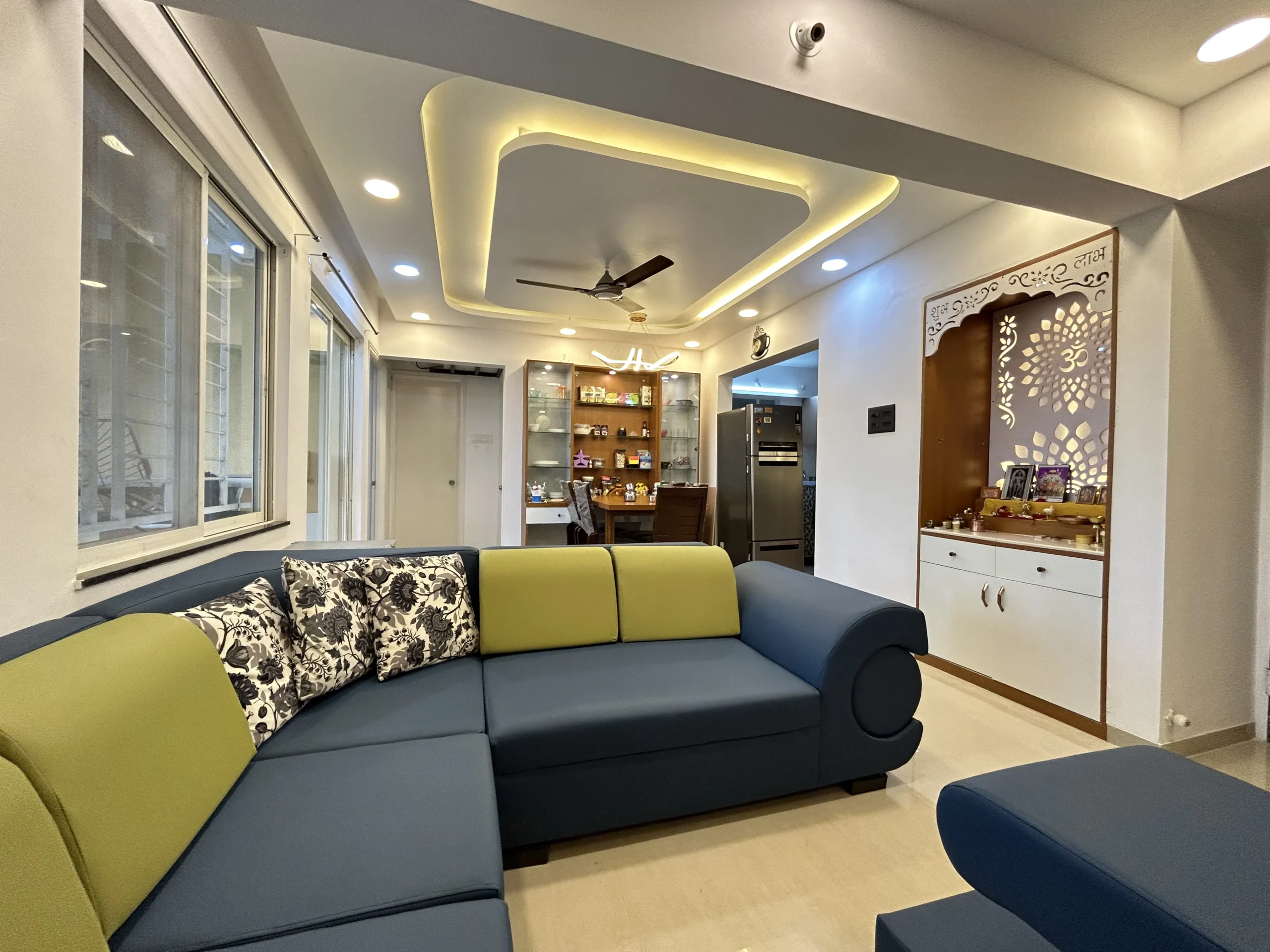 Modern Family Lounge
